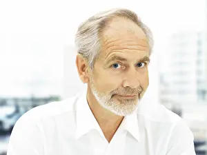 Senior Man Portrait Stampe: Senior, friendly expression