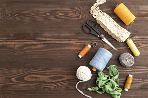 Scissors And Thread Stampe: Sewing accessories: scissors, thread