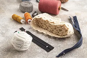 Handicraft Industry Stampe: Sewing accessories: scissors, thread