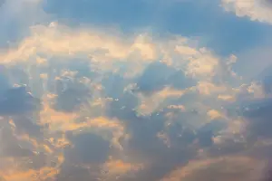 Morning Sunrise Stampe: Sky, small clouds and sun rays