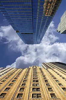 US Metropolitan Cities Stampe: Skyscraper against the cloudy sky