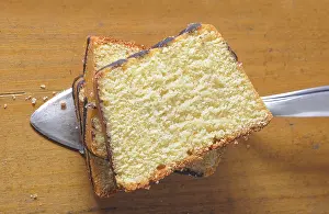 Food Still Lifes Stampe: Slices of ring cake