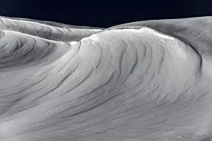 Snow Capped Mountains Europe Stampe: Snow surface with structures, Scharzwassertal