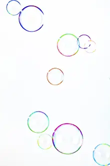 Studio Cutout Images Stampe: Soap bubbles