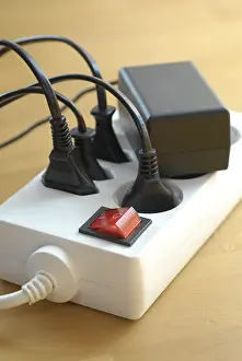 Energy Saving Socket Stampe: Socket bar to switch off