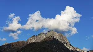 Cumulus Humilis Cloud Europe Stampe: Spring clouds over the Ifinger Peak