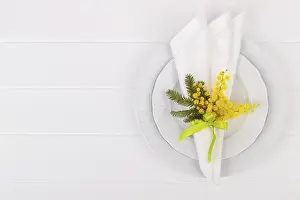 Spring Table Setting Stampe: Spring table setting with mimosa
