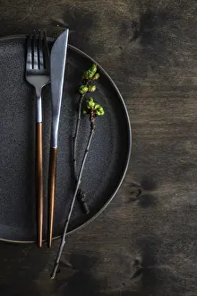 Rustic Spring Table Setting Stampe: Spring table setting in rustic style decorated with cherry bloom tree branches
