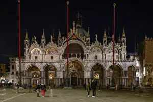 Venice Night Photography Stampe: St. Mark's Square in front of St