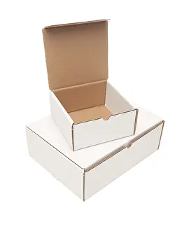 White Studio Backdrop Stampe: Stack of blank white cardboard boxes