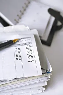 Business Finance Stampe: Stack of letters, bank statement
