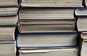 Old Books Stampe: Stack of old worn books