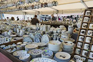Germany Travel Photography Stampe: Stall with tableware, Auer Dult