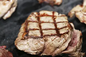 Barbecue Meal Preparation Stampe: Steak on the grill with diamond pattern