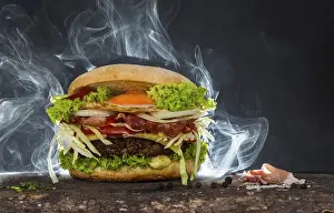 Fattening Foods Stampe: Steaming cheeseburger