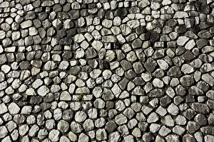 Deserted Stone Structure Stampe: Stone wall, background image