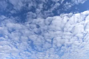 Cloudy Day In Germany Stampe: Stratocumulus clouds (Stratocumulus)