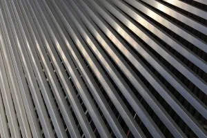 Metal Structure Stampe: Structures in a metal element