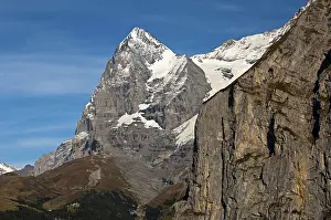 Snow Capped Mountain Peaks Stampe: Summit of Eiger Mountain, Murren