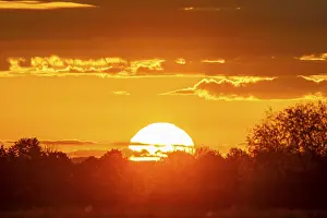 German Federal Republic Clouds Stampe: Sunrise, sky and clouds orange, Thuringia, Germany