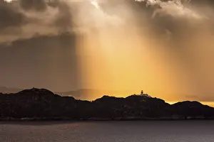 Inner Hebrides Coastal Scene Stampe: Sunset at the lighthouse of Rona