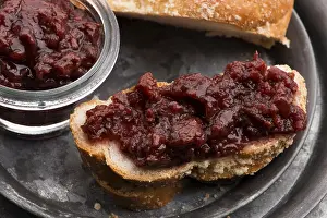 Braided Bread Stampe: Sweet bread (challah) with cherry jam