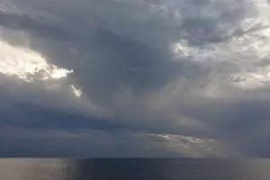 Stampe di Nuvole temporalesche sul Mediterraneo, Cipro Paphos Stampe: Nuvole temporalesche sopra il Mediterraneo, Cipro.