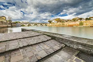 Roman Architecture Stampe: Tiberius Bridge in Rimini, one of the most solid architectural structures built by the Romans