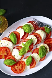 Fresh Tomato Recipes Stampe: Tomatoes with mozzarella and basil