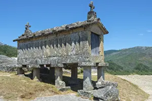 Traditional Espigueiros Stampe: Traditional Espigueiros, Granary