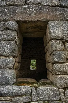 Cusco Region Tourist Attraction Stampe: Detail of a trapezoidal window