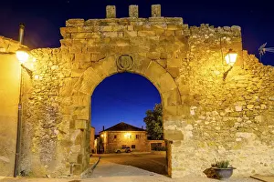 Deserted Spanish Fortification Stampe: Upper arch - eastern gate, Medieval walled complex