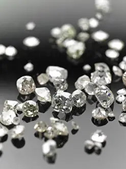Precious Gemstone Processing Stampe: Many valuable diamonds, some rough