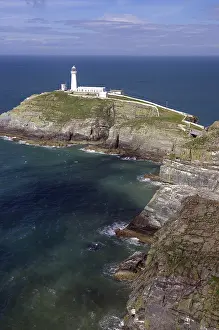 Welsh Coastline Stampe: View of the cliffs and the lighthouse