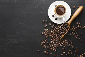 Top View Coffee Stampe: Top view coffee with beans table