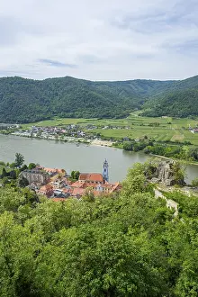 Lower Austria Tourist Attraction Stampe: View from Durnstein castle in spring