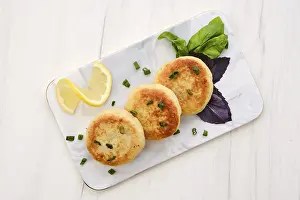 Stampe di Visuale dall'alto di una frittura di filetto di merluzzo Rombo Stampe: Visuale dall'alto di una frittura di filetto di merluzzo.