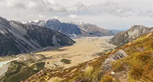 Aoraki Mount Cook National Park Stampe: View in the riverbed of the Hooker River