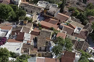 Immagini datate 5 maggio 2024: Panorama sulle tettoie di Anafiotika.