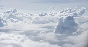 Top Down View Stampe: View over towering clouds, cloudy sky