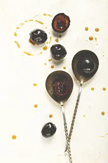 Deserted Breakfast Table Stampe: Walnut jam, on the table, top view