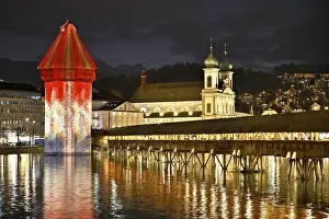 Chapel Bridge At Dusk Stampe: Wassertum with light installation