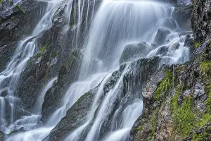 Wild River Landscape Photo Stampe: Waterfall on a mountain stream in spring