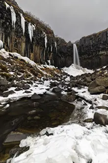 Winter Waterfall Stampe: Waterfall, stream, basalt columns