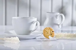Fragrant Coffee Cup Stampe: White composition of coffee items