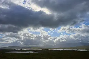 Scottish Landscape Stampe: Wide landscape with dramatic sky