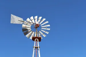 Wind Powered Electricity Generation Stampe: Windmill close, irrigation windmill
