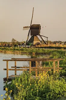 World Heritage Site Tourist Attraction Stampe: Windmill at sunset, Kinderdijk