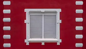 Architectural Style Inspiration Stampe: The window of the red wall
