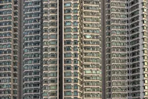 Empty Modern Building Exterior Stampe: The many windows in the building